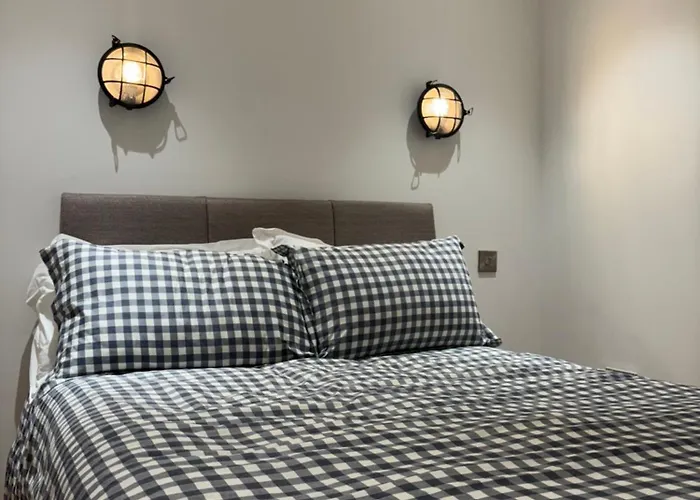 Kells Yard 度假居 *